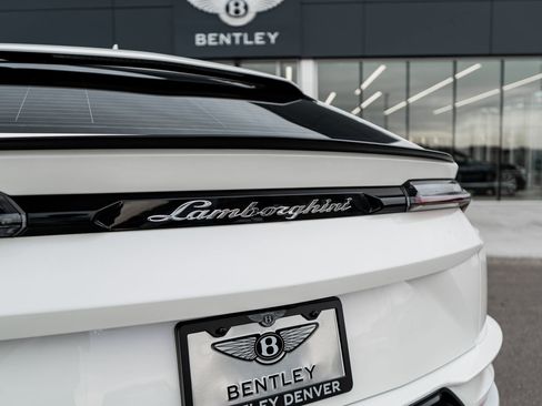 Used 2024 Lamborghini Urus S image 10