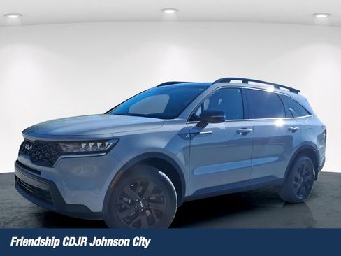 Used 2023 Kia Sorento S w/ Panoramic Sunroof Package image 1