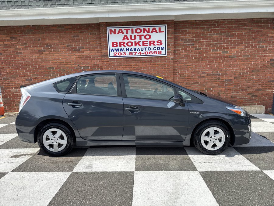 Used 2011 Toyota Prius Two FWD image 2