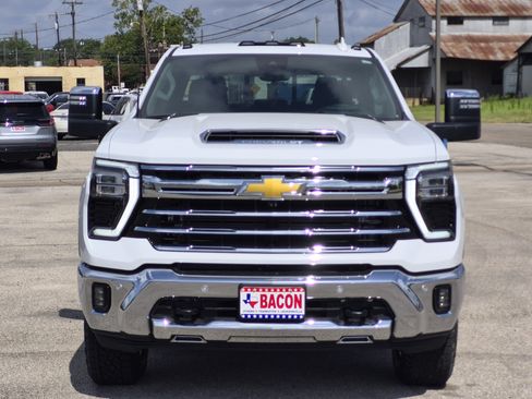 New 2026 Chevrolet Silverado 2500 LTZ w/ LTZ Plus Package AWD/4WD image 2