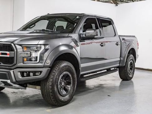 Used 2018 Ford F150 Raptor w/ Equipment Group 802A Luxury image 9
