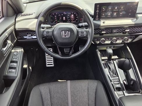 Used 2025 Honda Accord Sport image 11