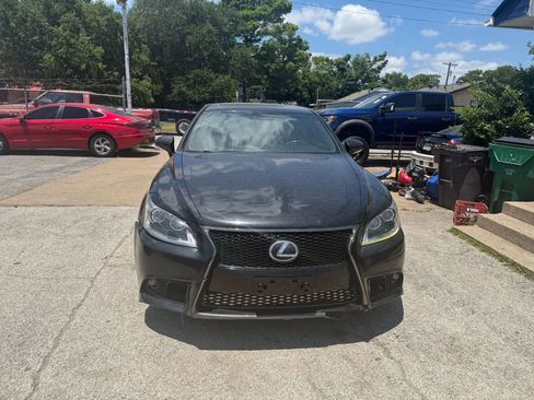 Used 2017 Lexus LS 460 w/ F Sport Midnight Edition image 2