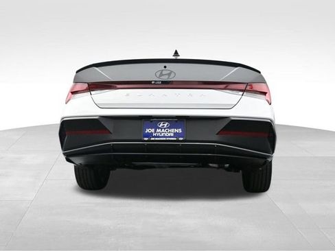 New 2026 Hyundai Elantra SEL Sport Premium FWD image 35