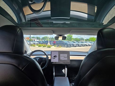 Used 2020 Tesla Model 3 Long Range AWD/4WD image 14