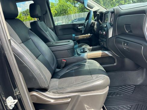 Used 2020 Chevrolet Silverado 1500 RST AWD/4WD image 9