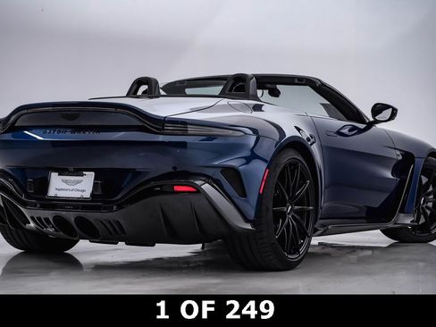 Used 2023 Aston Martin V12 Vantage Roadster image 10