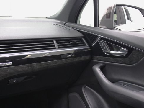 Used 2017 Audi Q7 3.0T Premium Plus image 56