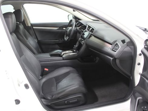 Used 2017 Honda Civic Touring image 23