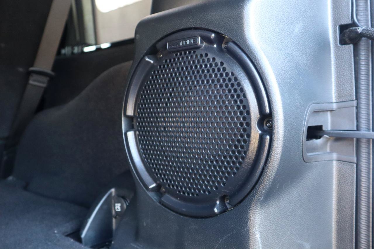 Used 2014 Jeep Wrangler Unlimited Rubicon w/ Connectivity Group AWD/4WD image 52