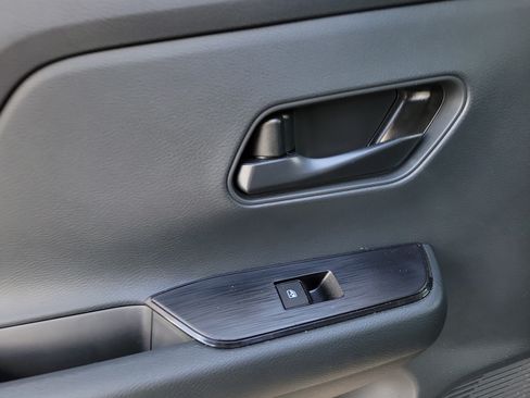 Certified 2025 Nissan Kicks S FWD image 20