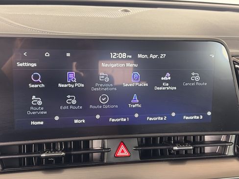 Certified 2025 Kia Sportage EX w/ Premium Package AWD/4WD image 22