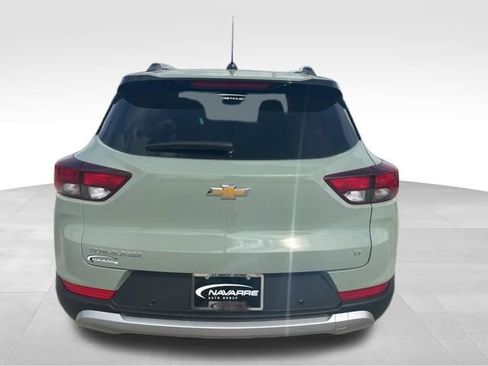 New 2026 Chevrolet TrailBlazer LT w/ LT Cold Weather Package FWD image 8