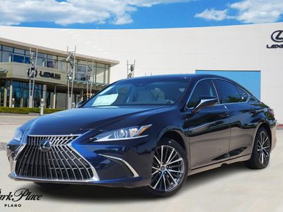 New 2025 Lexus ES 300h w/ Premium Package
