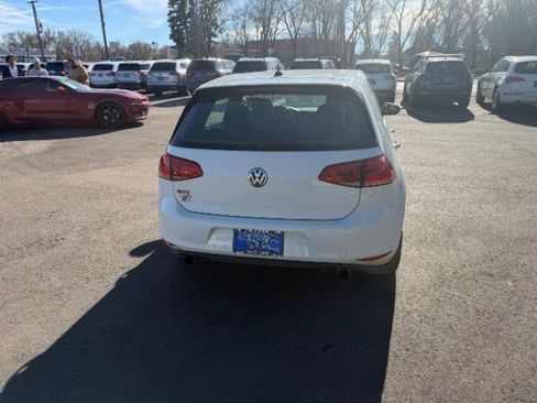 Used 2016 Volkswagen GTI SE image 11