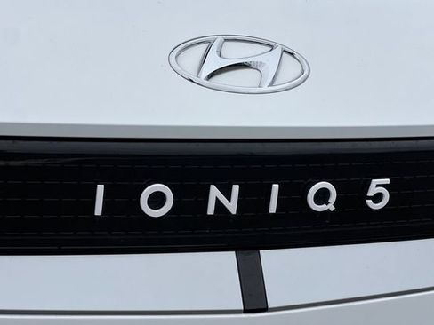Certified 2023 Hyundai Ioniq 5 SE w/ Cargo Package AWD/4WD image 35