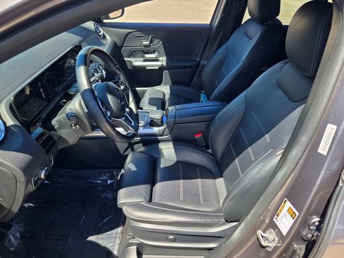 Used 2023 Mercedes-Benz GLA 250 4MATIC image 30