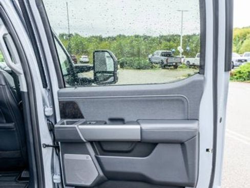 New 2026 Ford F250 Lariat w/ Black Appearance Package image 56