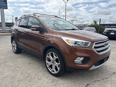 Used 2017 Ford Escape Titanium w/ Equipment Group 301A FWD image 1