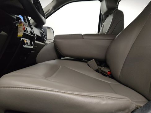 Used 2019 Ford F150 XL w/ Equipment Group 101A Mid AWD/4WD image 17