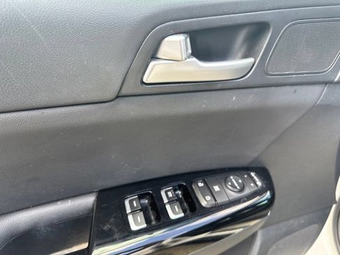 Used 2022 Kia Sportage Nightfall Edition w/ Nighfall AWD Premium Package image 12