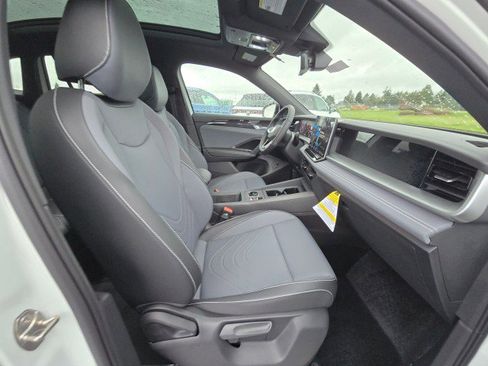 New 2026 Volkswagen Tiguan SE R-Line AWD/4WD image 12