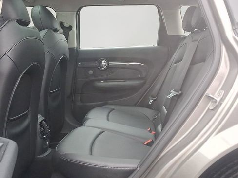 Used 2017 MINI Cooper Clubman S image 8
