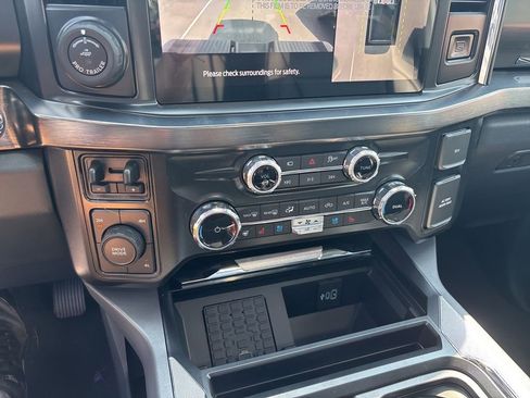 New 2025 Ford F250 Lariat w/ Lariat Ultimate Package AWD/4WD image 15
