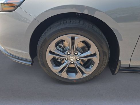 New 2026 Honda Accord EX-L image 9