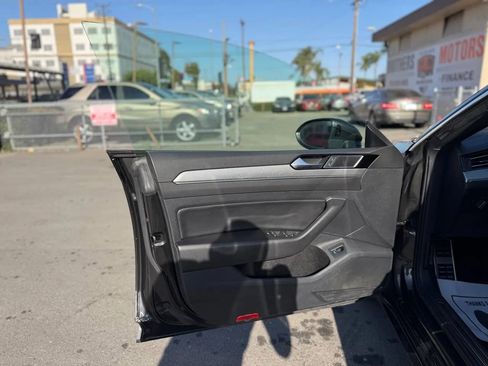 Used 2020 Volkswagen Arteon SEL FWD image 22