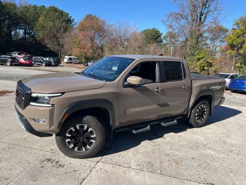 Used 2023 Nissan Frontier PRO-4X w/ Pro Convenience Package image 4