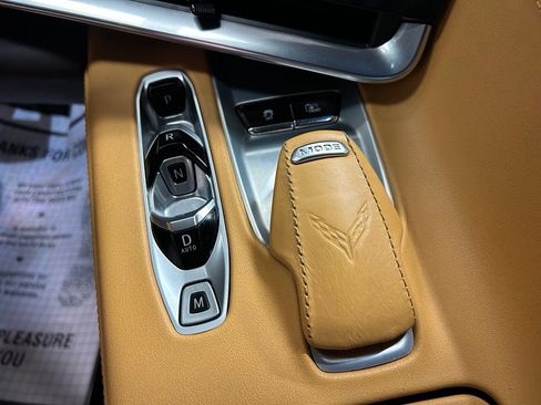 Used 2022 Chevrolet Corvette Stingray Preferred Conv w/ Z51 Performance Package RWD image 15