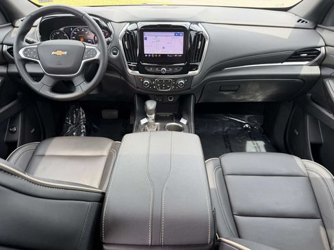 Used 2023 Chevrolet Traverse Premier FWD image 20