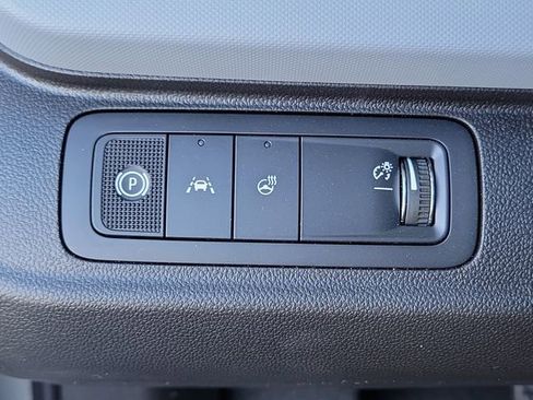 Used 2027 Chevrolet Bolt LT w/ Comfort Package image 14