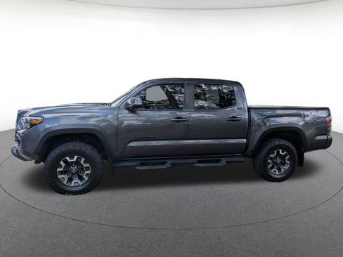 Used 2023 Toyota Tacoma TRD Off-Road w/ Advanced Technology Package AWD/4WD image 3