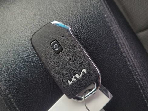 Used 2013 Hyundai Sonata SE FWD image 21