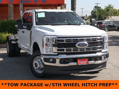 Used 2024 Ford F350 XLT AWD/4WD image 2