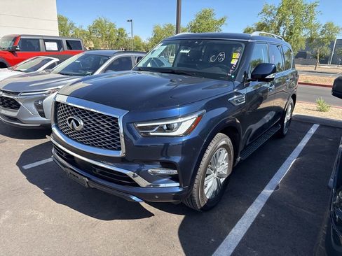 Used 2024 INFINITI QX80 Luxe AWD/4WD image 2