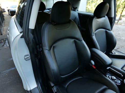 Used 2023 MINI Cooper S image 41