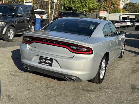 Used 2021 Dodge Charger SXT w/ Leather Interior Group RWD image 3