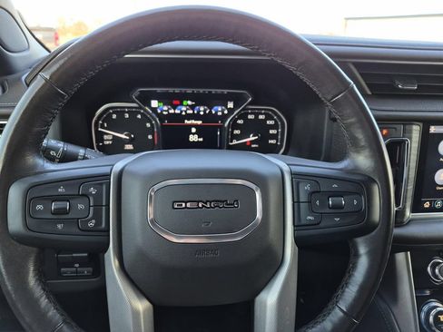 Used 2021 GMC Yukon Denali w/ Denali Premium Package AWD/4WD image 27