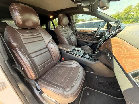 Used 2019 Mercedes-Benz GLE 63 AMG S image 38