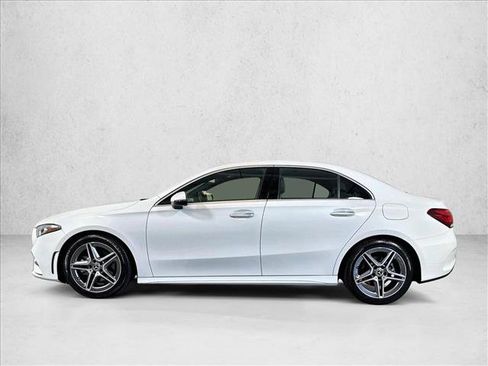 Used 2022 Mercedes-Benz A 220 image 8
