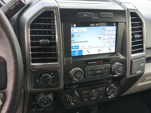 Used 2016 Ford F150 XLT w/ Equipment Group 302A Luxury image 33