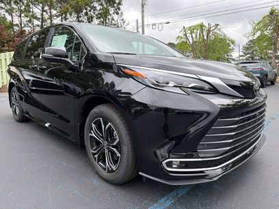 New 2026 Toyota Sienna Platinum
