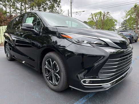 New 2026 Toyota Sienna Platinum AWD/4WD image 1