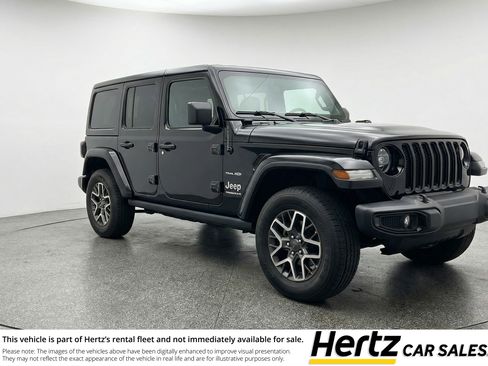 Used 2025 Jeep Wrangler Unlimited Sahara AWD/4WD image 1