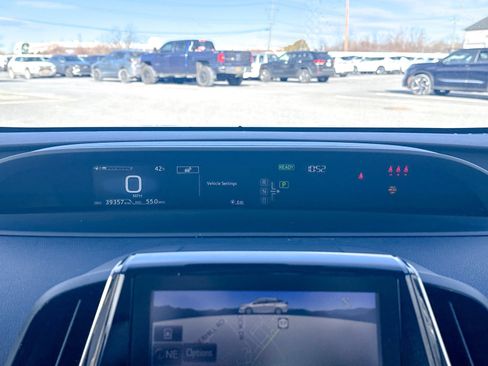 Used 2021 Toyota Prius Prime XLE image 26