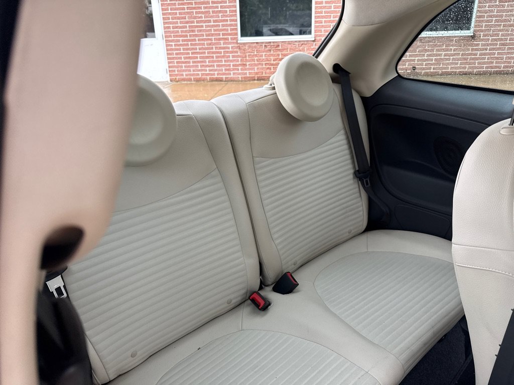 Used 2016 FIAT 500 Pop FWD image 12