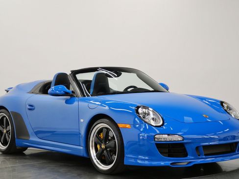 Used 2011 Porsche 911 Speedster RWD image 3